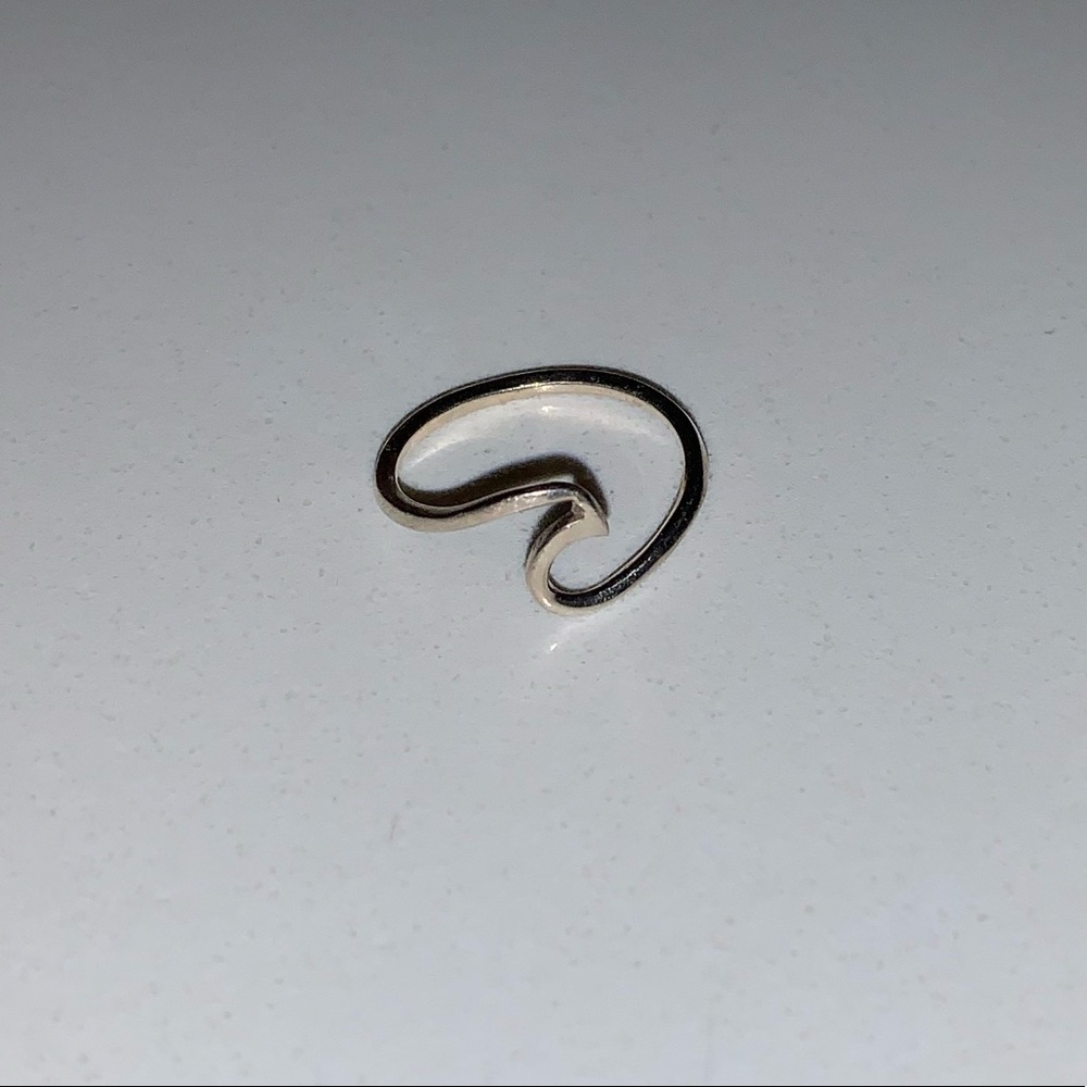 Purvida wave ring